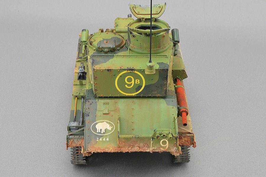 マーク6B MARK VI B イギリス軍軽戦車 バルカン 1/35 組立と塗装・製作