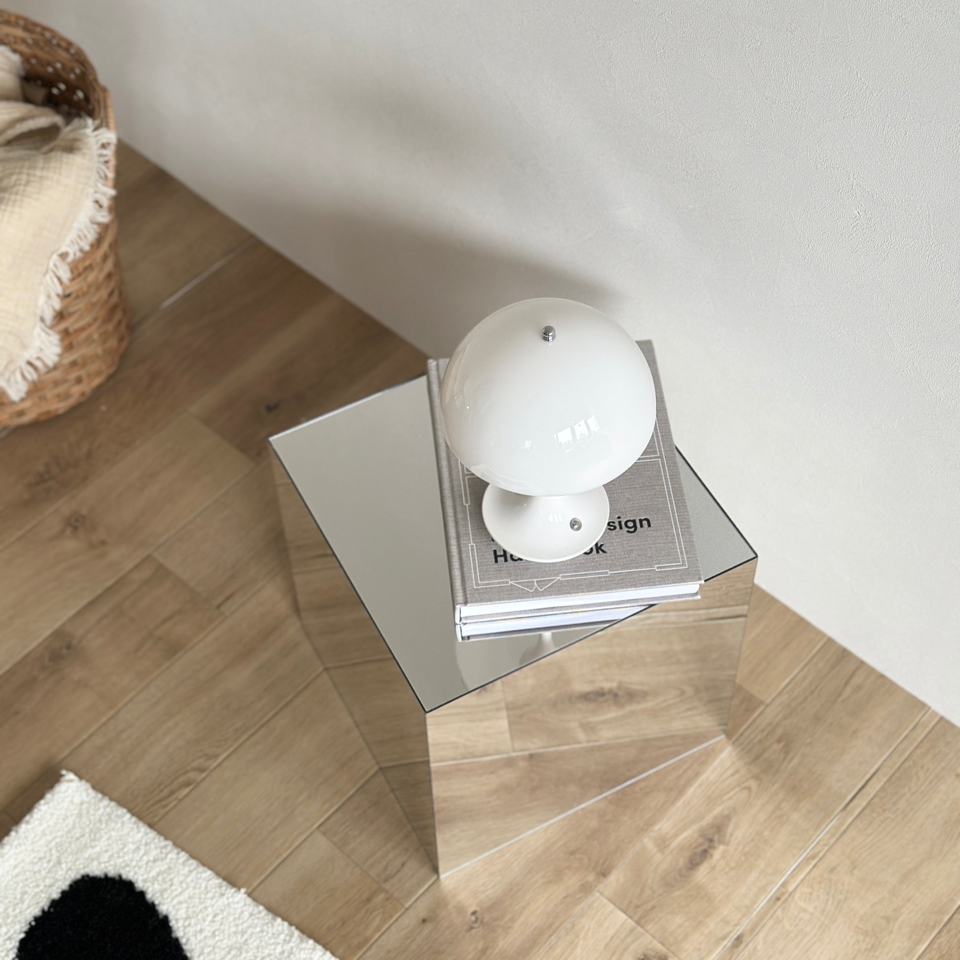 サイドテーブル｜マルチミラーキューブ - territory