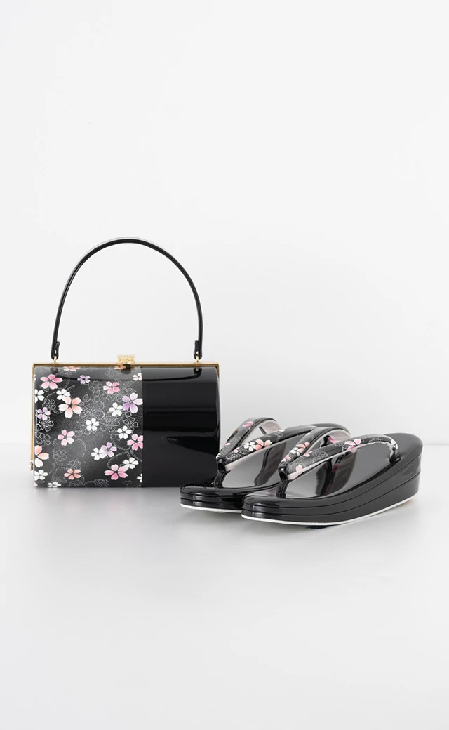 振袖用草履バッグセット／桜刺繍／白 | 振袖レンタル·購入や成人式の