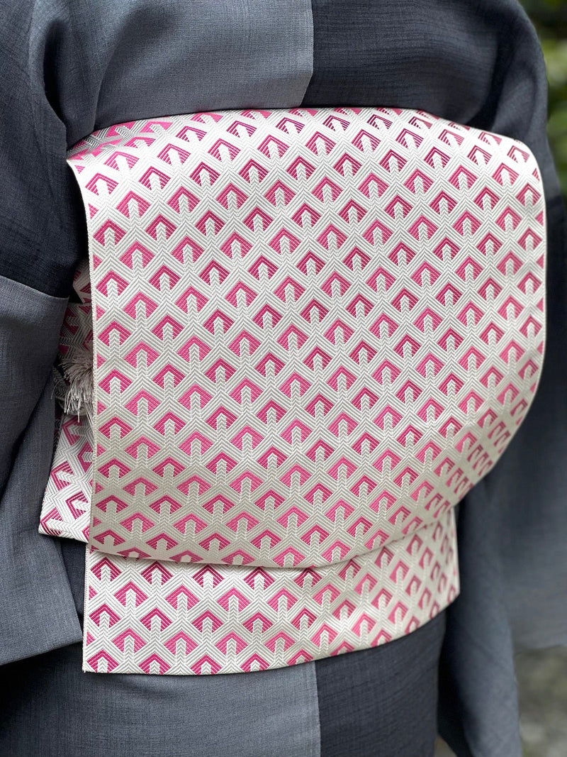 アゲ帯！博多織八寸名古屋帯 毘沙門亀甲 純白×ローズレッド [紅衣