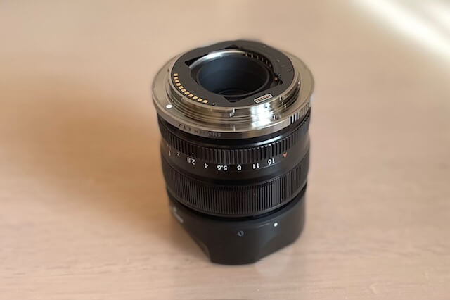 これは軽い衝撃だった。XマウントレンズをZマウント機で使える電子変換