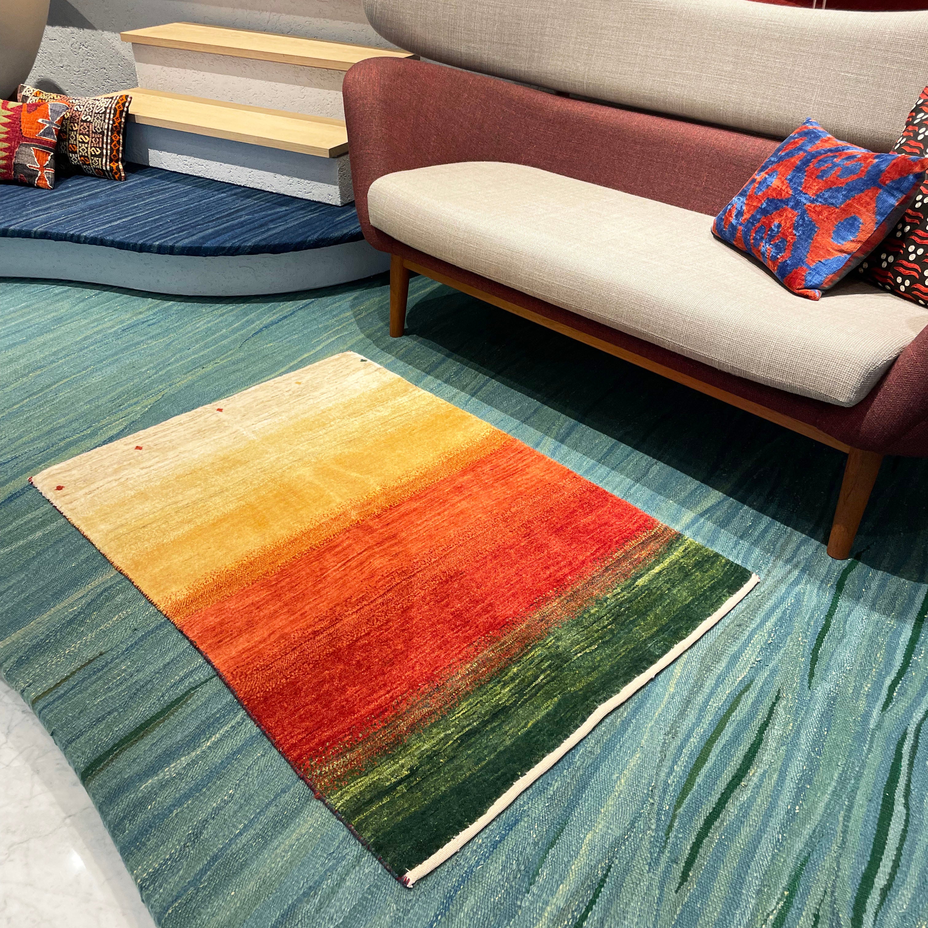 遊牧民の絨毯 】Zollanvari ゾランヴァリ ギャッベ 119×82㎝ (No.04094