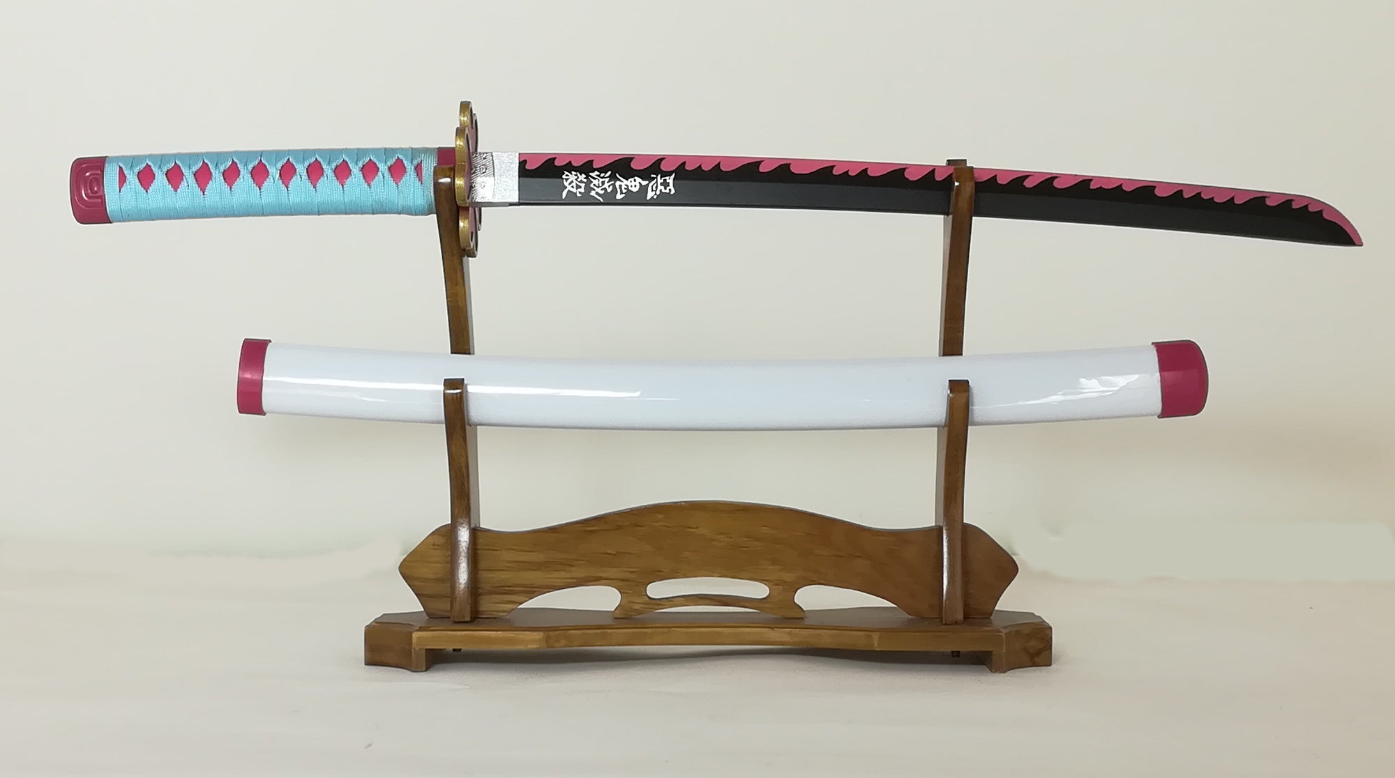 甘露寺蜜璃 かんろじみつり 日輪刀 きめつのやいば 鬼滅の刃 鬼殺隊