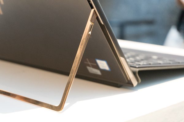 HP Spectre x2 展示機レビュー Surface Proよりもコスパが高い2-in-1