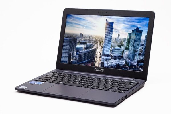 ASUS VivoBook X207NA レビュー：2万円台で買える1kg切りの超激安