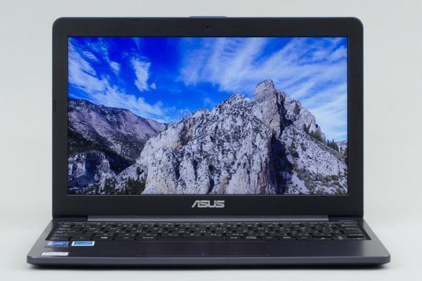 ASUS VivoBook W203MA-FD044T レビュー：超軽量＆バッテリー長持ち