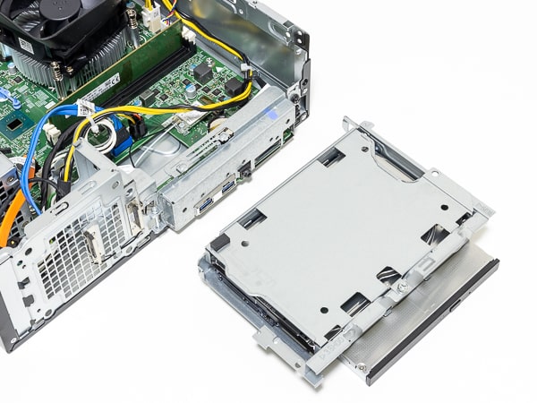 デル Vostro 3000 スモールデスクトップ (3471) レビュー：コンパクト