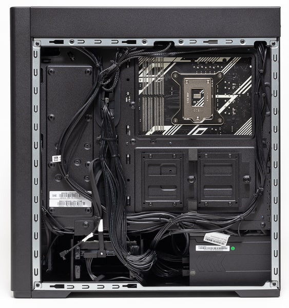 Lenovo Legion T750iレビュー：RTX 3070 / RTX 3080対応のミドルタワー