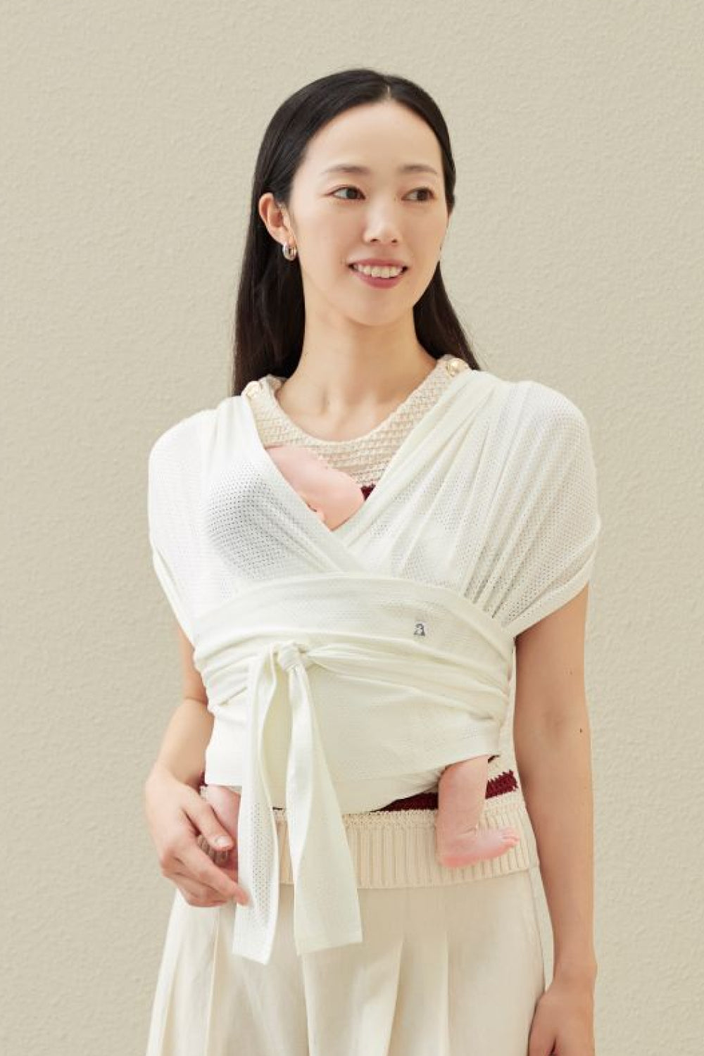 コニー抱っこ紐FLEX AirMesh™ | 通気性の良いメッシュ素材。新生児から