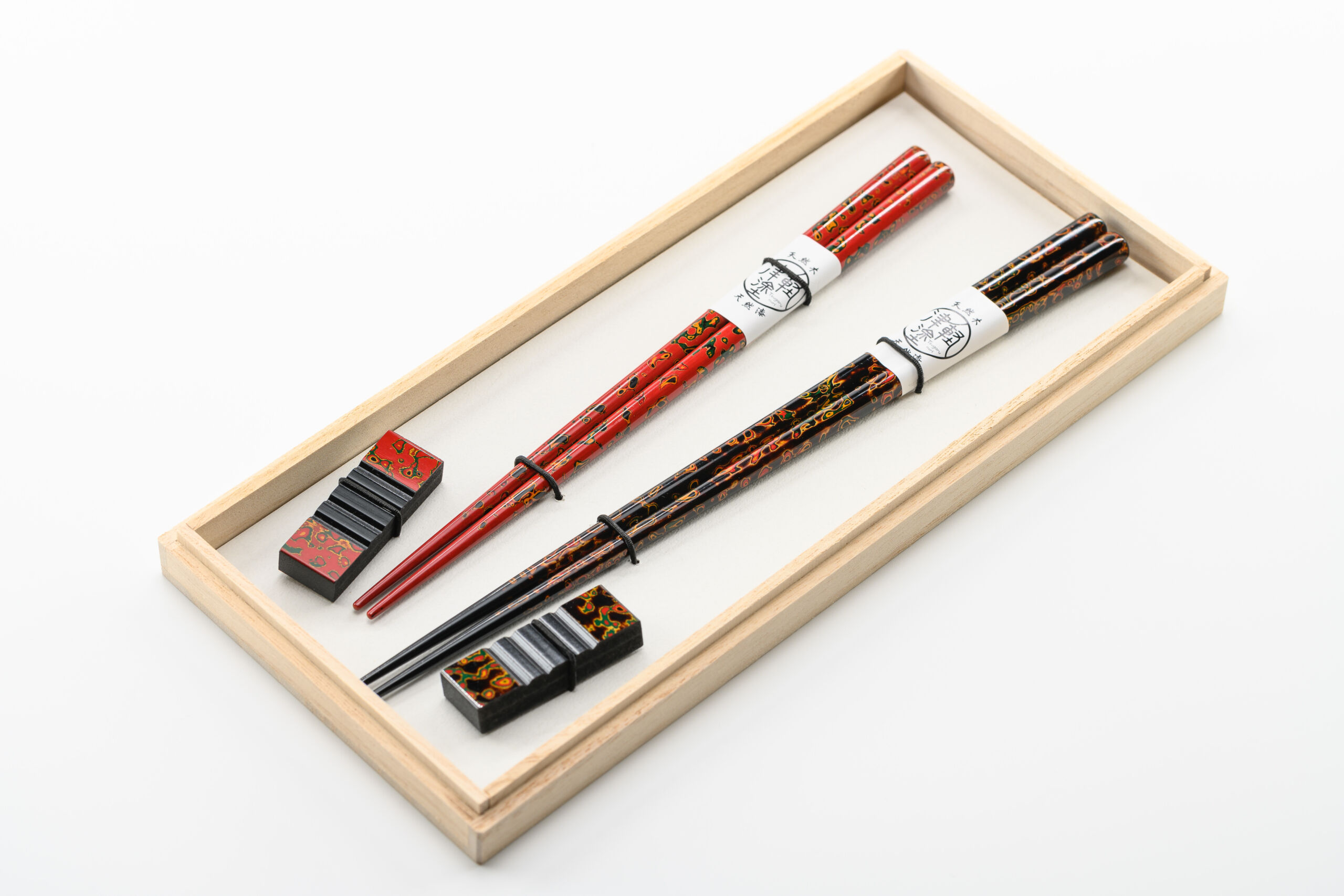夫婦箸・箸置セット 唐塗 呂/茜 | 津軽塗 小林漆器のネット通販