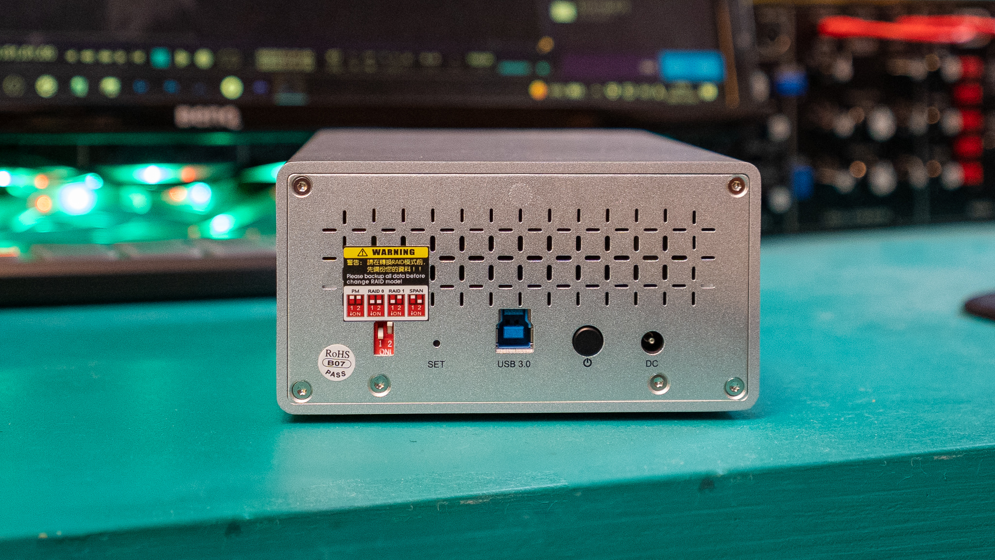 制作データのバックアップ用にベストなyottamasterの外付けHDDケースを