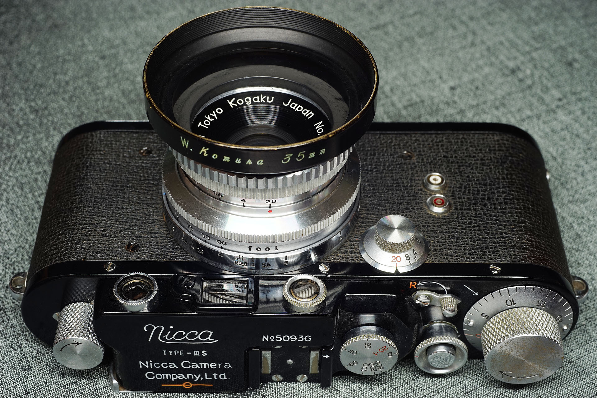 独特な外観と豊かな色乗り ／ トプコール Topcor 3.5cm f2.8 - koiWide