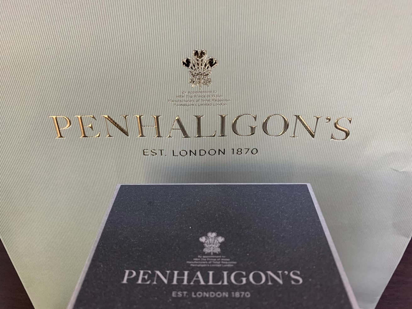 英国ペンハリガン『サルトリアル』–– 大人のスーツを完成させる紳士