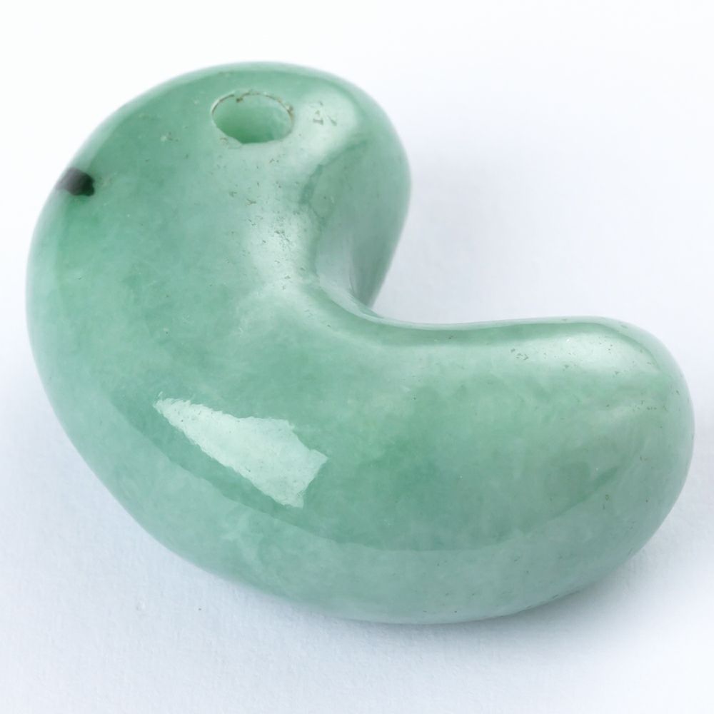 プレミアム・神話の勾玉・透明感良し・艶美麗】（プレミアム濃緑色