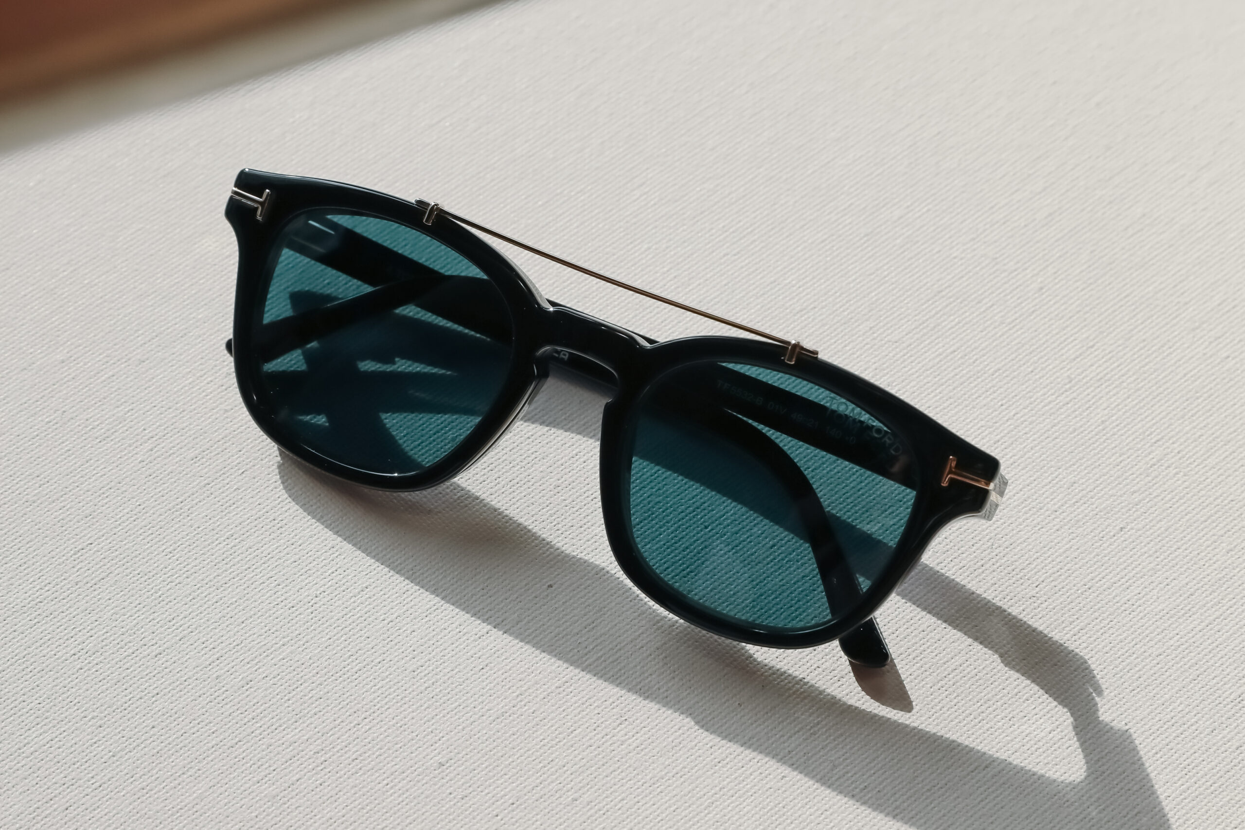 klein blog】【TOM FORD｜トム フォード】大人が選ぶべき2wayは、こう