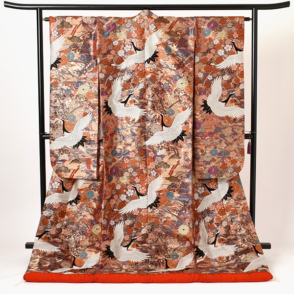 打掛(山本寛斎、ピンク系に鶴)｜着物レンタルあき (来店着付け無料