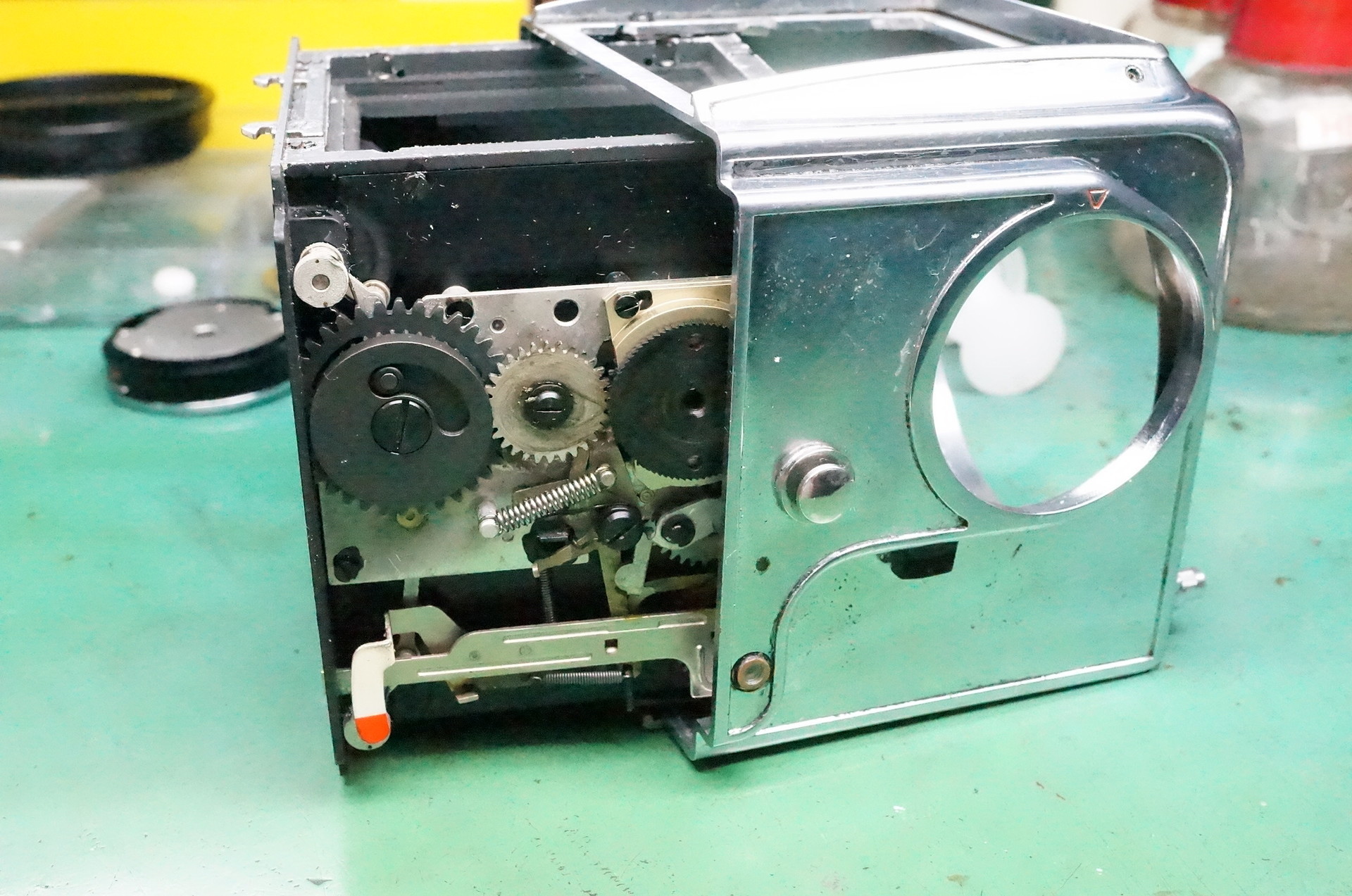 ハッセルブラッド500CM 先日のオーバーホール処理の続きです