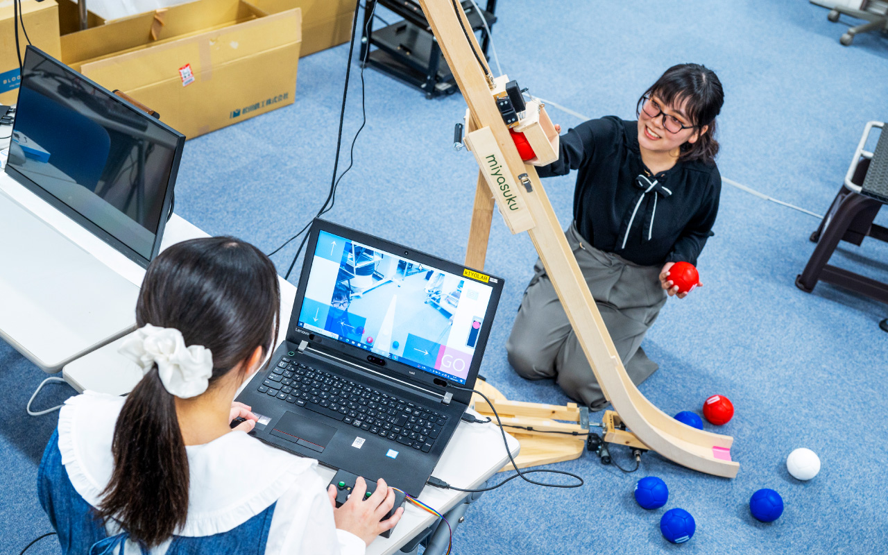 情報工学科 - 学科・専攻科 | 熊本高等専門学校