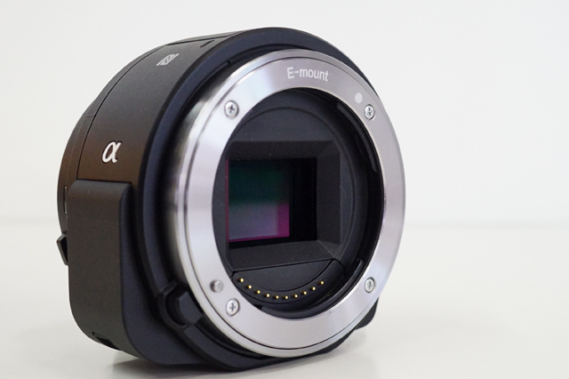 レンズスタイルカメラ「ILCE-QX1」を開封して外観をチェックしよう