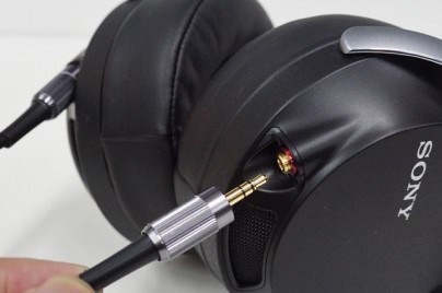 ステレオヘッドホン「MDR-Z7」で聴いてみた最初の雑感。 - ソニーが