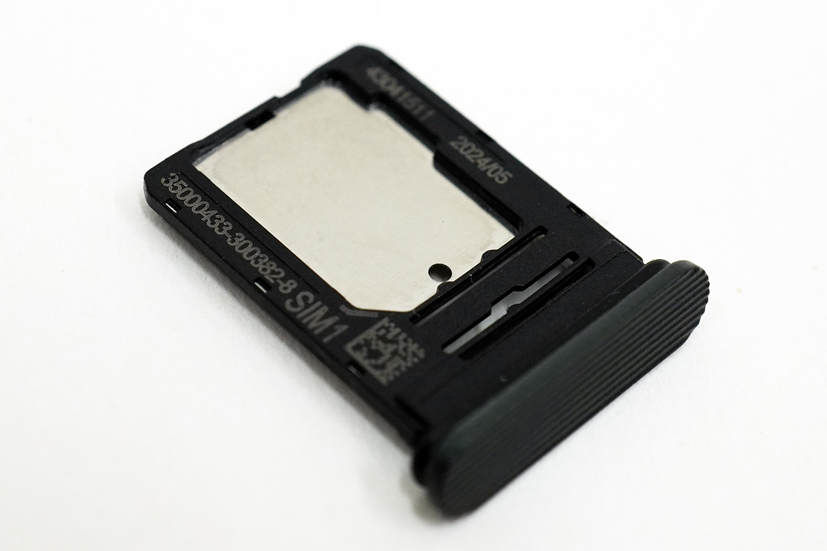 SIMフリーモデル「Xperia 1 VI（XQ-EC44）」にeSIM を登録。デュアル