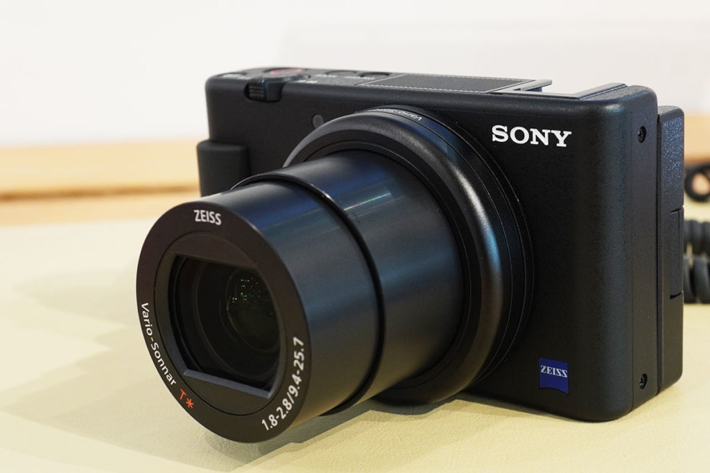 ソニーが新型番「VLOGCAM ZV-1A」を準備中！？ヨーロッパUSB Type-C
