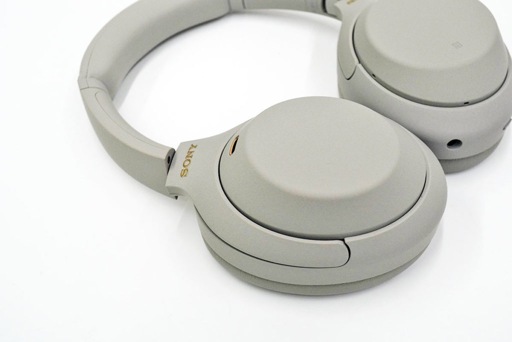 アート展『初音ミク・クロニクル』開催記念ワイヤレスノイズキャンセ