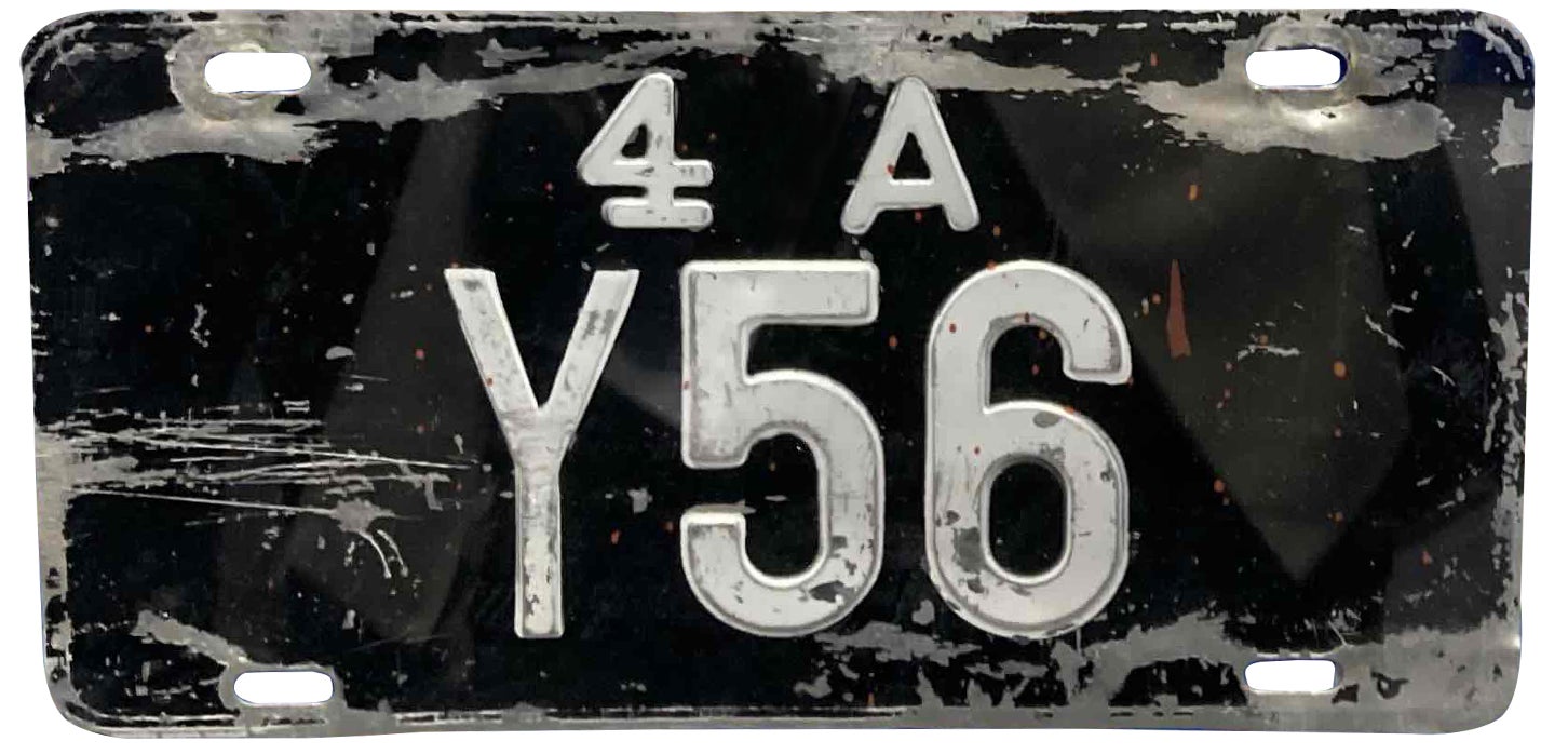 沖縄のナンバープレートはアルファベット×数字だった!? 最新の首里城