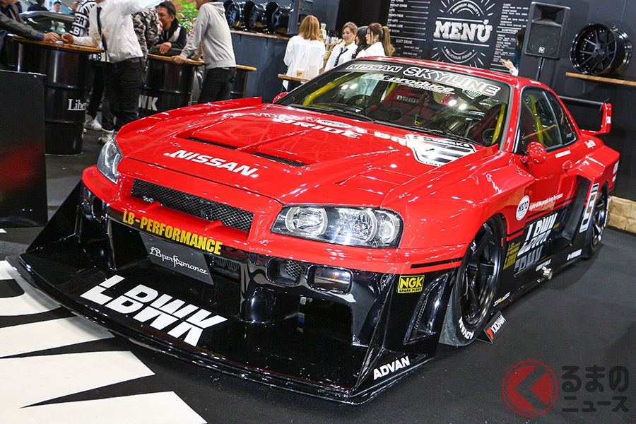 1500万円の「トミカ・スカイライン」!? ド派手な3リッター直列6気筒