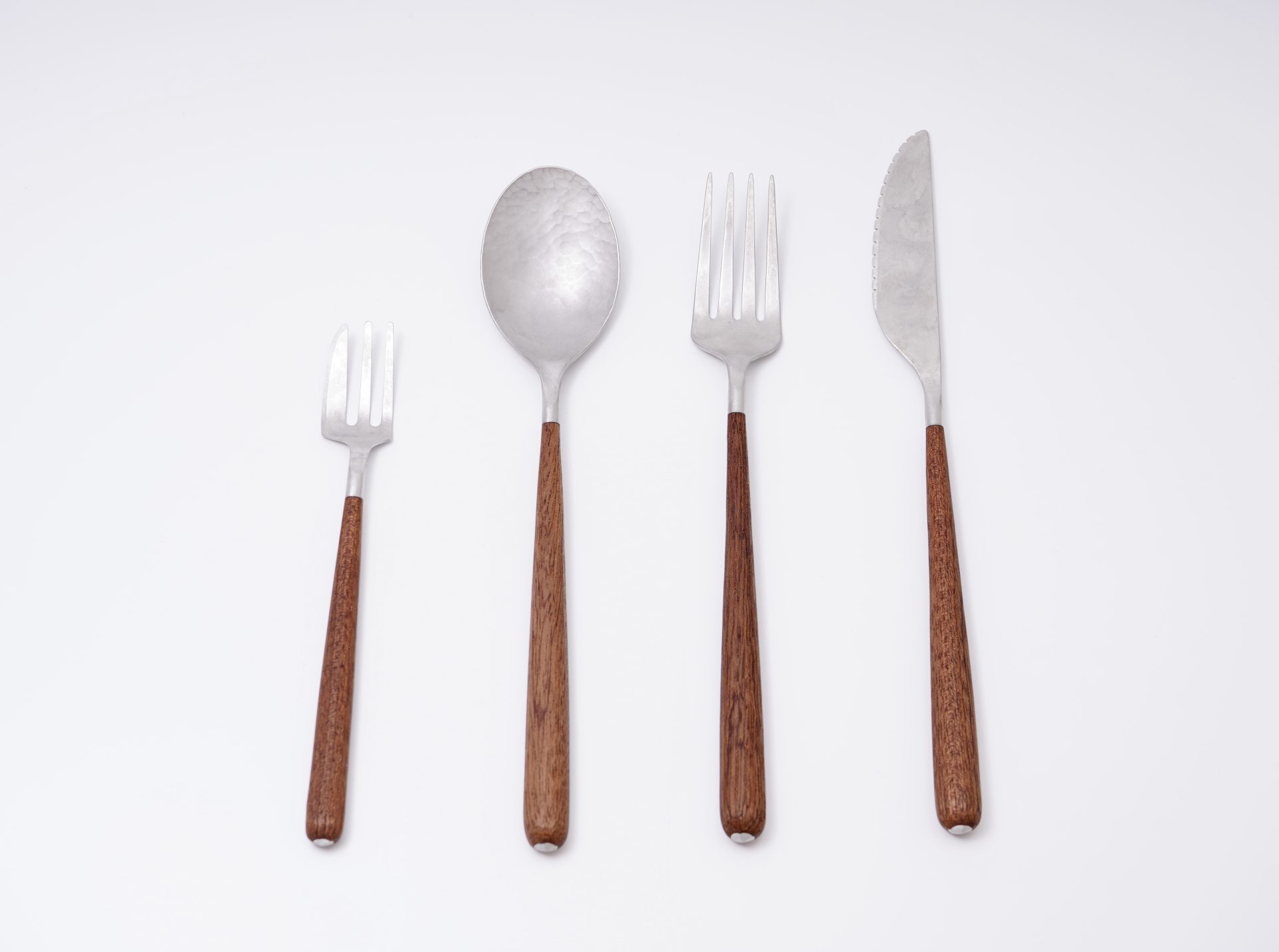 新着情報 机上工芸舎 湯浅記央さんのカトラリーの販売を始めます