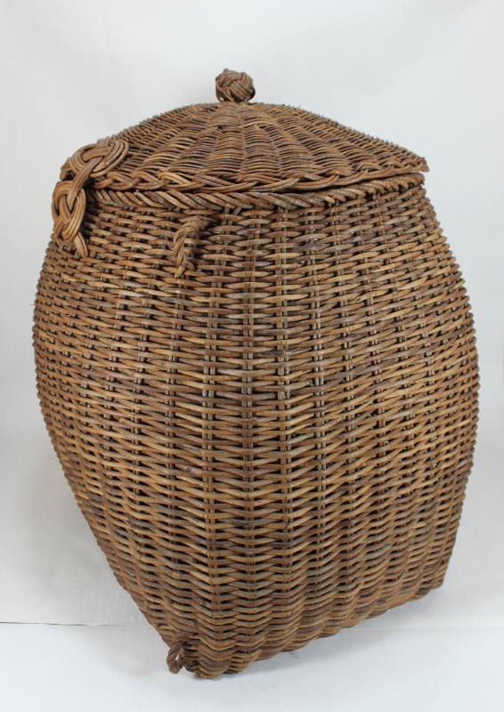あけび背負籠 弘前（Farmer basket/Hirosaki Aomori) – 倉日用商店