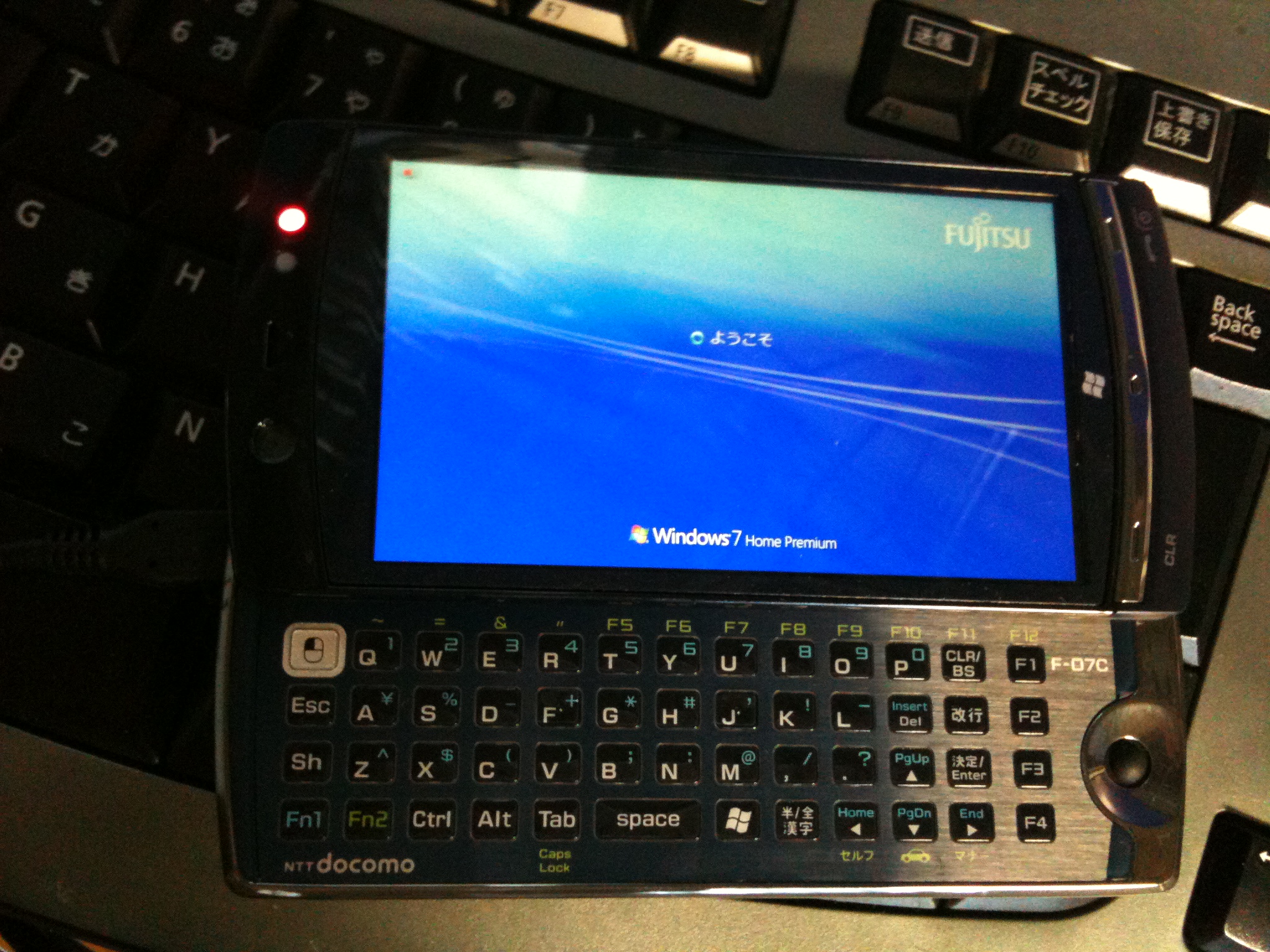 Windows 7ケータイ F-07Cを買った – kuriuzublog