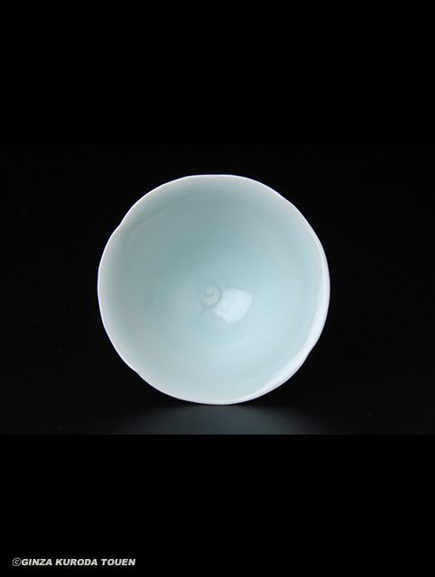 鈴木 治 青白磁酒盃 | 銀座 黒田陶苑