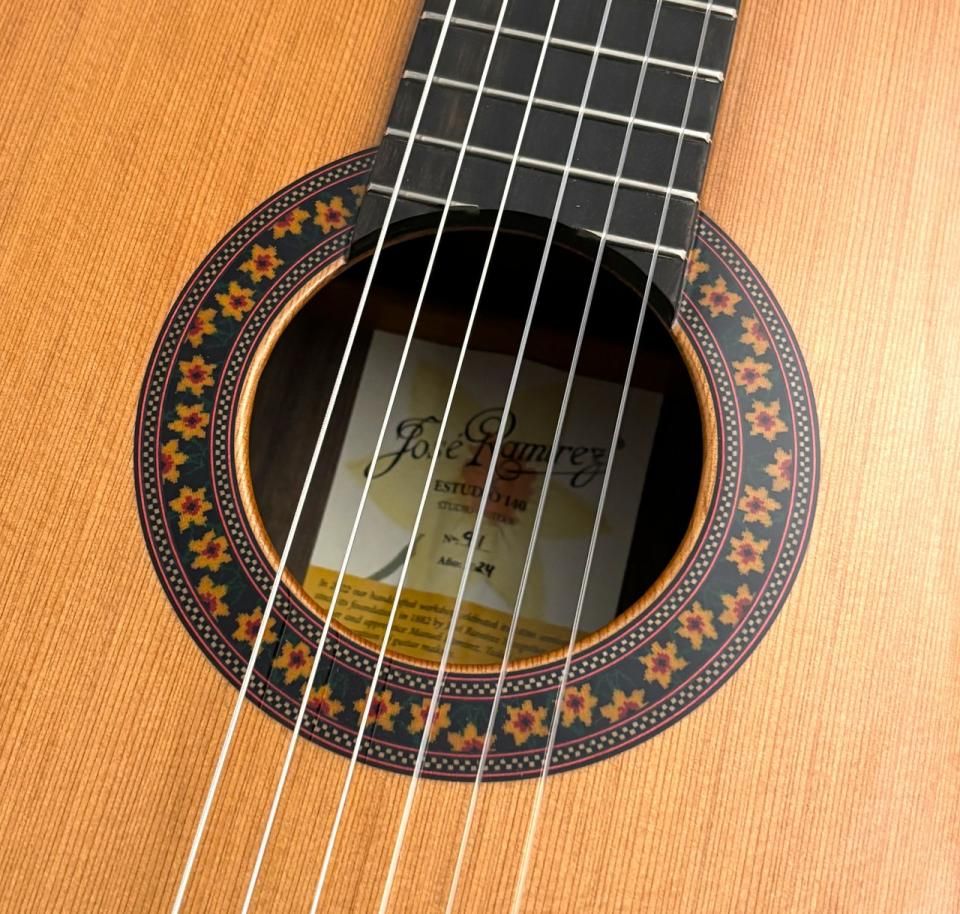 Estudio 140 Cedar | 【クロサワ楽器店オンラインショップ】いい楽器と