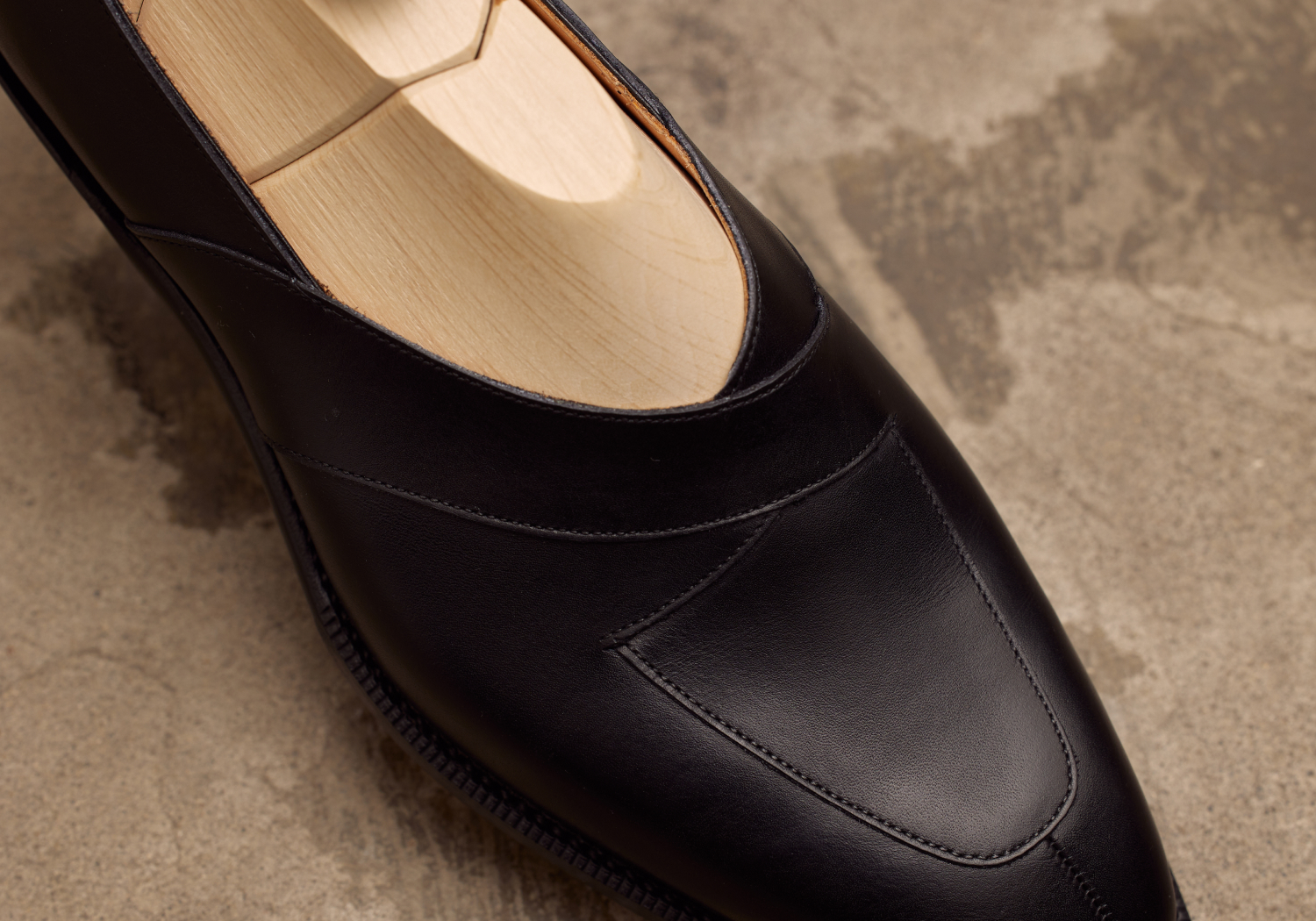 説明の難しいパンプス | 革靴ジャーナル.