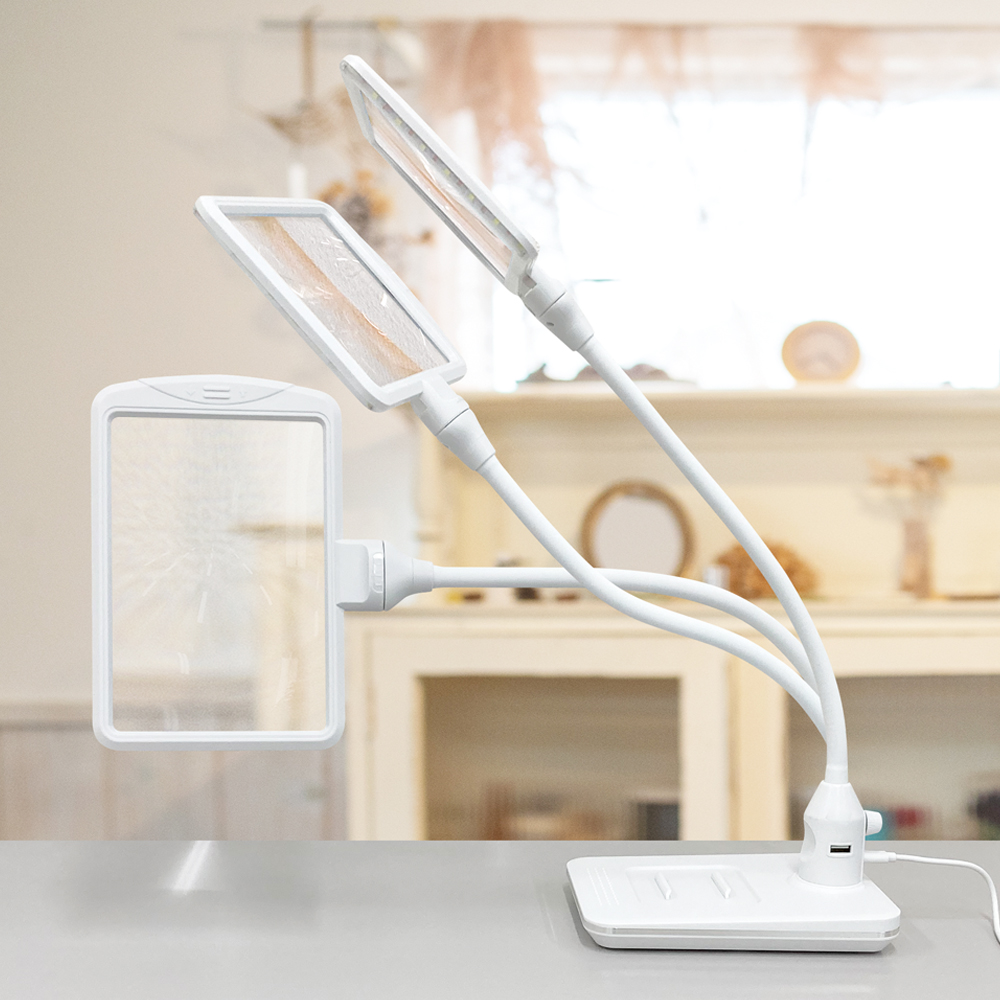 LEDスタンドライトルーペ アイボリー - 共栄プラスチック