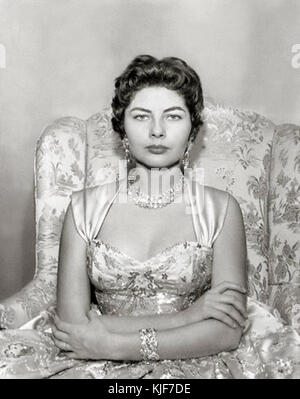 Soraya Queen of Iran Stock Photo - Alamy