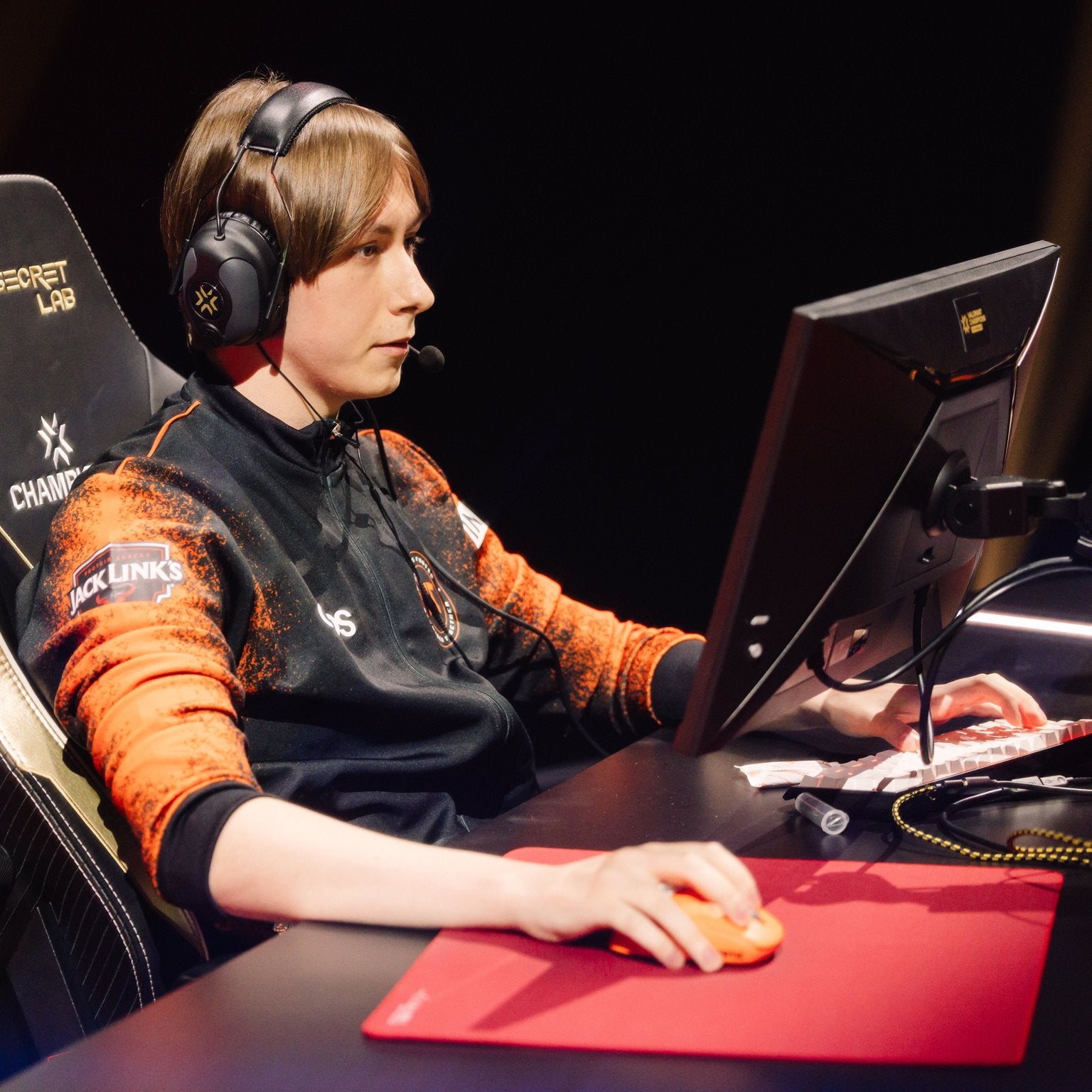 LAMZU X FNATIC THORN 4K