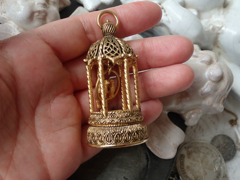 コーディー練り香水ケース】【ラブバードの鳥籠型】アメリカ