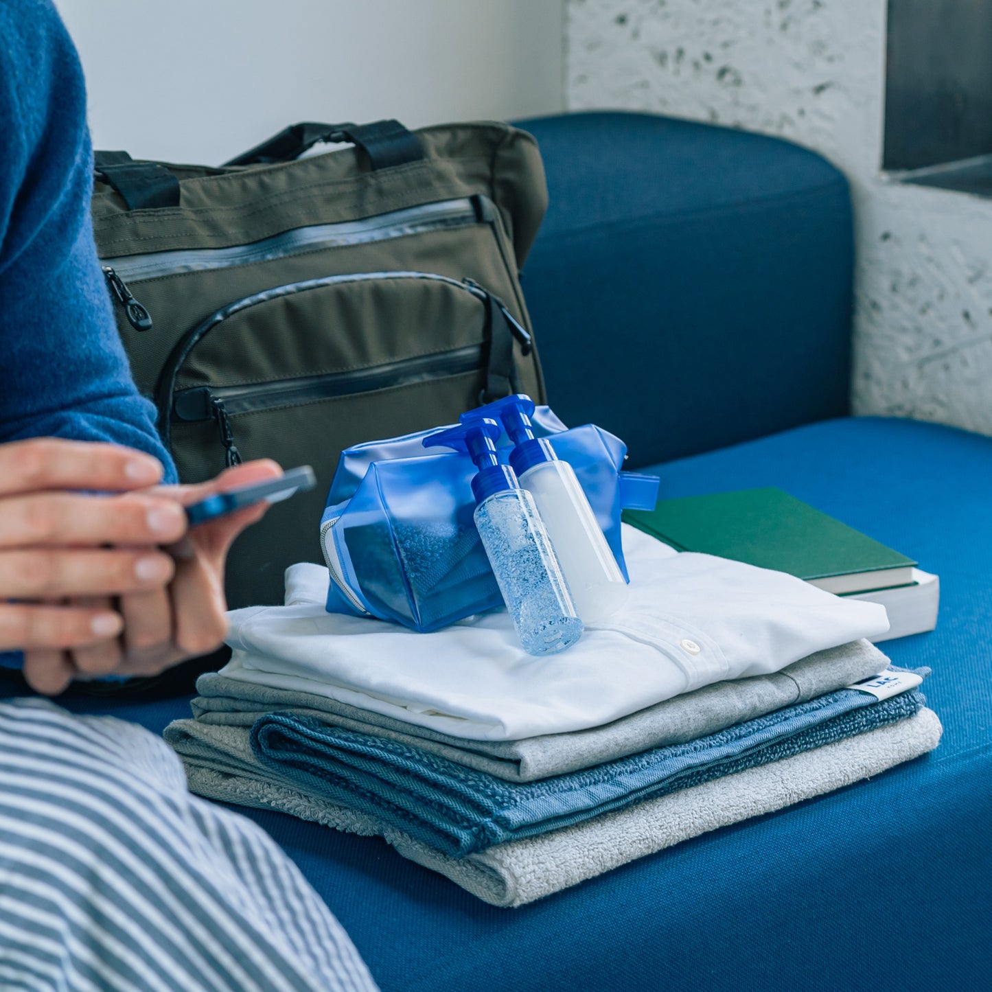 スキンケアトラベルセット【ミニタオル＆ポーチ付き】 | 40代の男性の