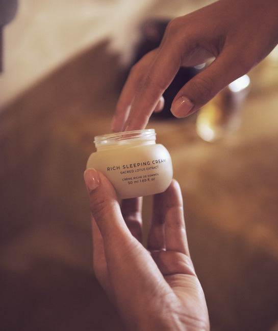 White Iris – Laline CA