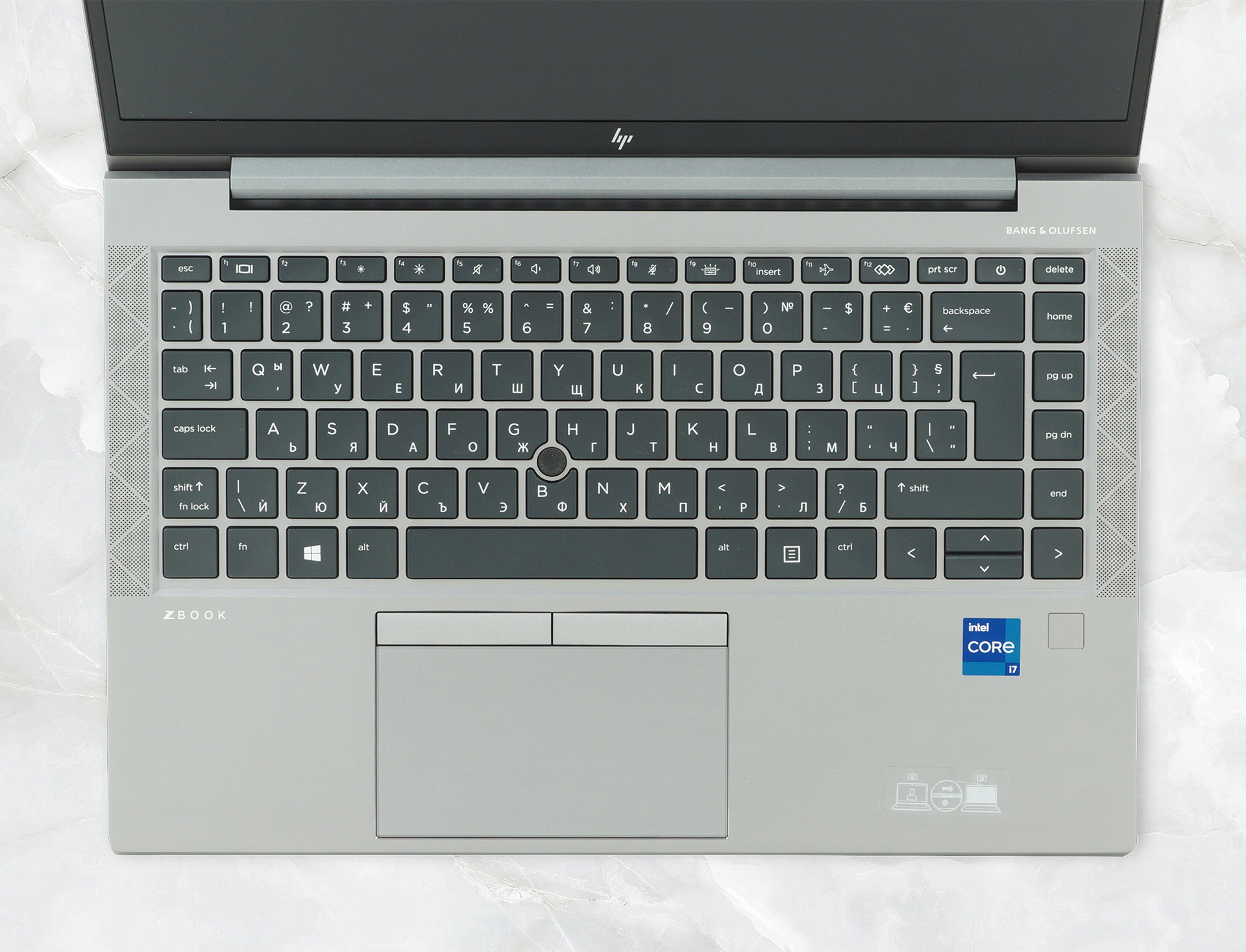 HP ZBook Firefly 14 G8レビュー - 静音性の高いモバイルワーク