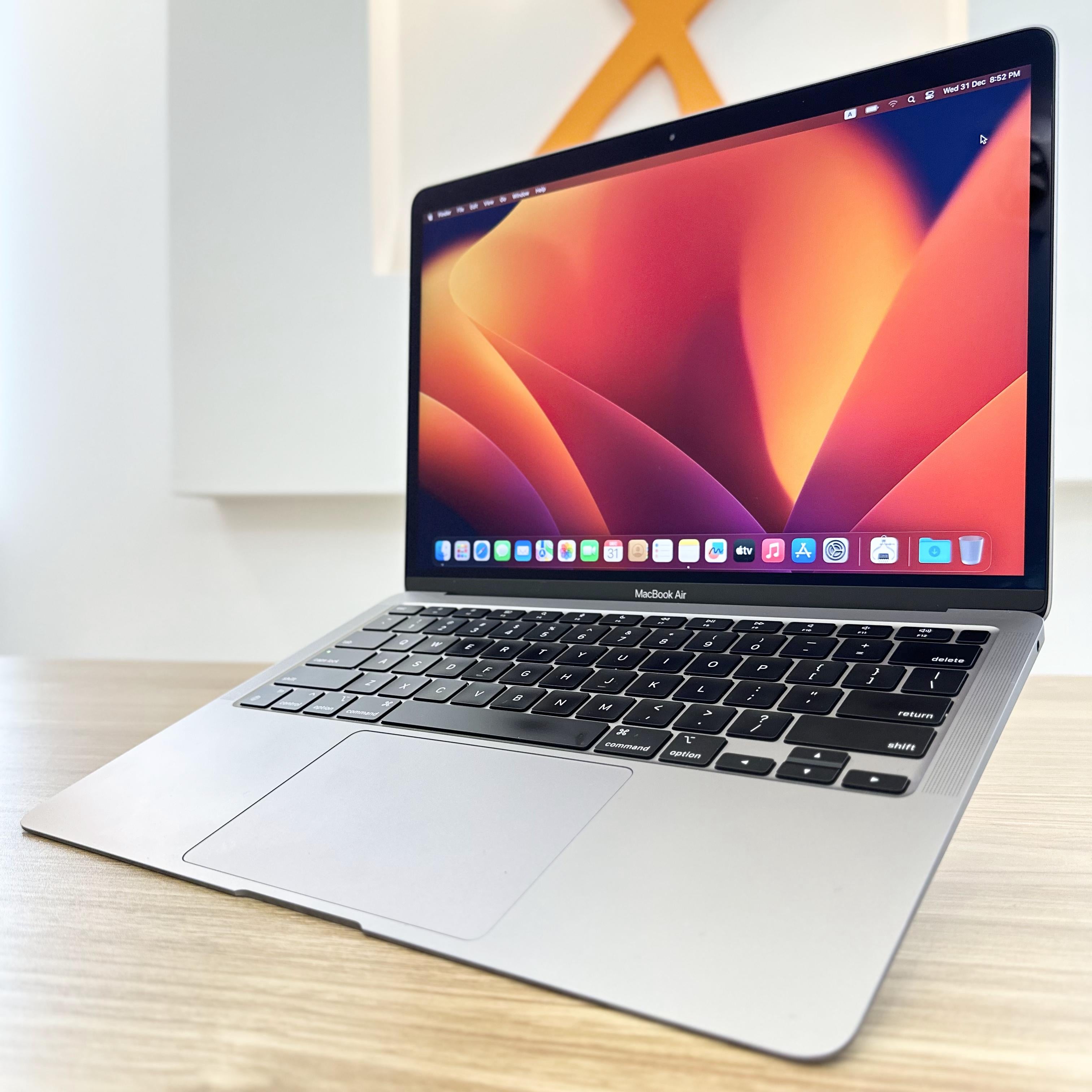 MACBOOK AIR M1 13.3