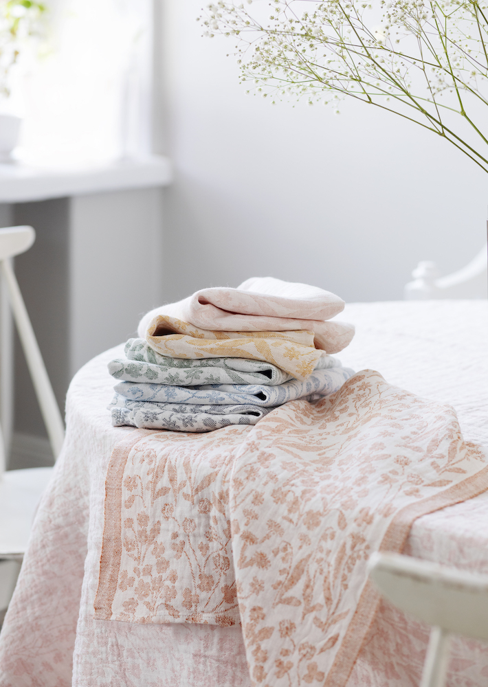 NIITTY blanket 150x260cm – LAPUAN KANKURIT（ラプアンカンクリ）