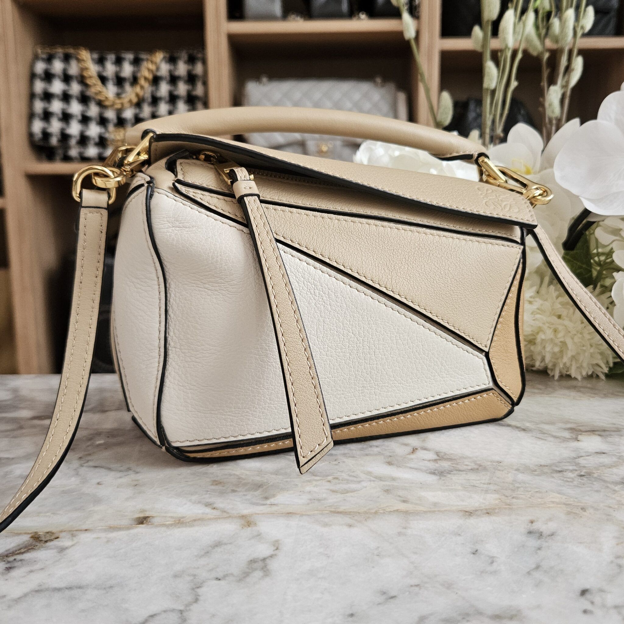 Cute Loewe Mini Puzzle bag in beige, White and camel