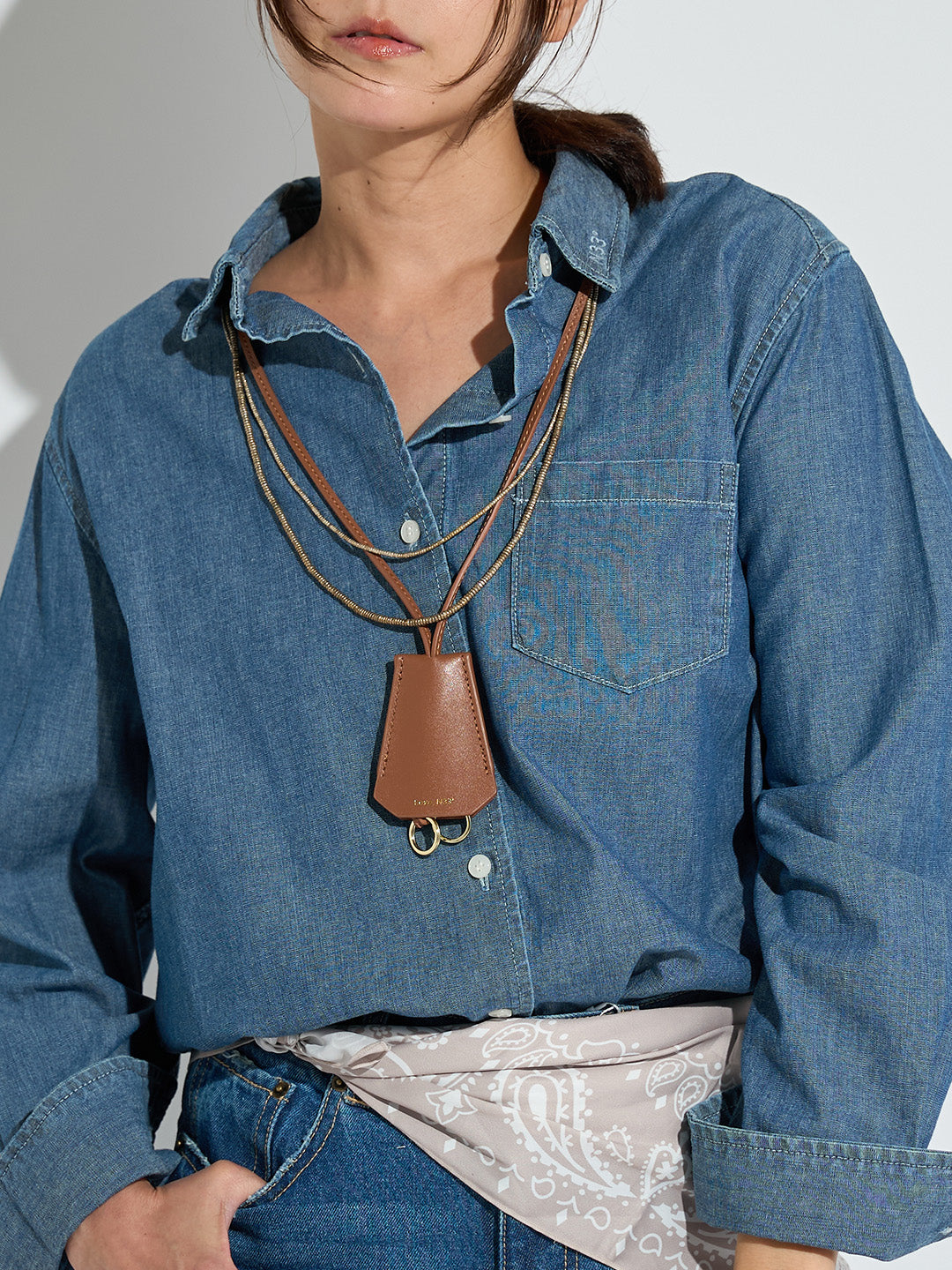 シャンブレーデニムシャツ | Lazo_N33°（ラソエヌサーティスリー）の