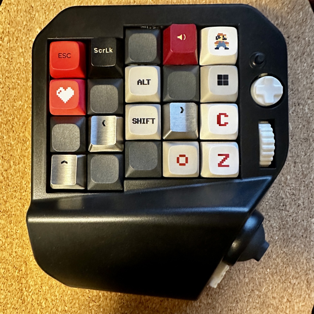 De Be 日記「左手デバイスをお探しの全ての方に送る、MH-Deltaのススメ