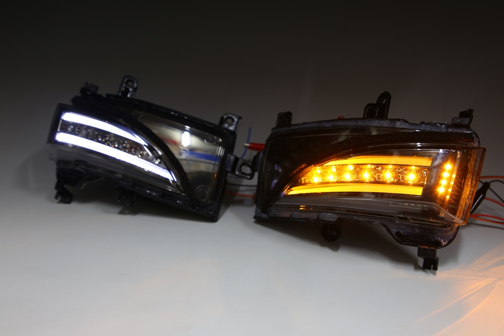 E52エルグランド 社外ドアミラーウインカー流星LED加工 - LEDMATICS