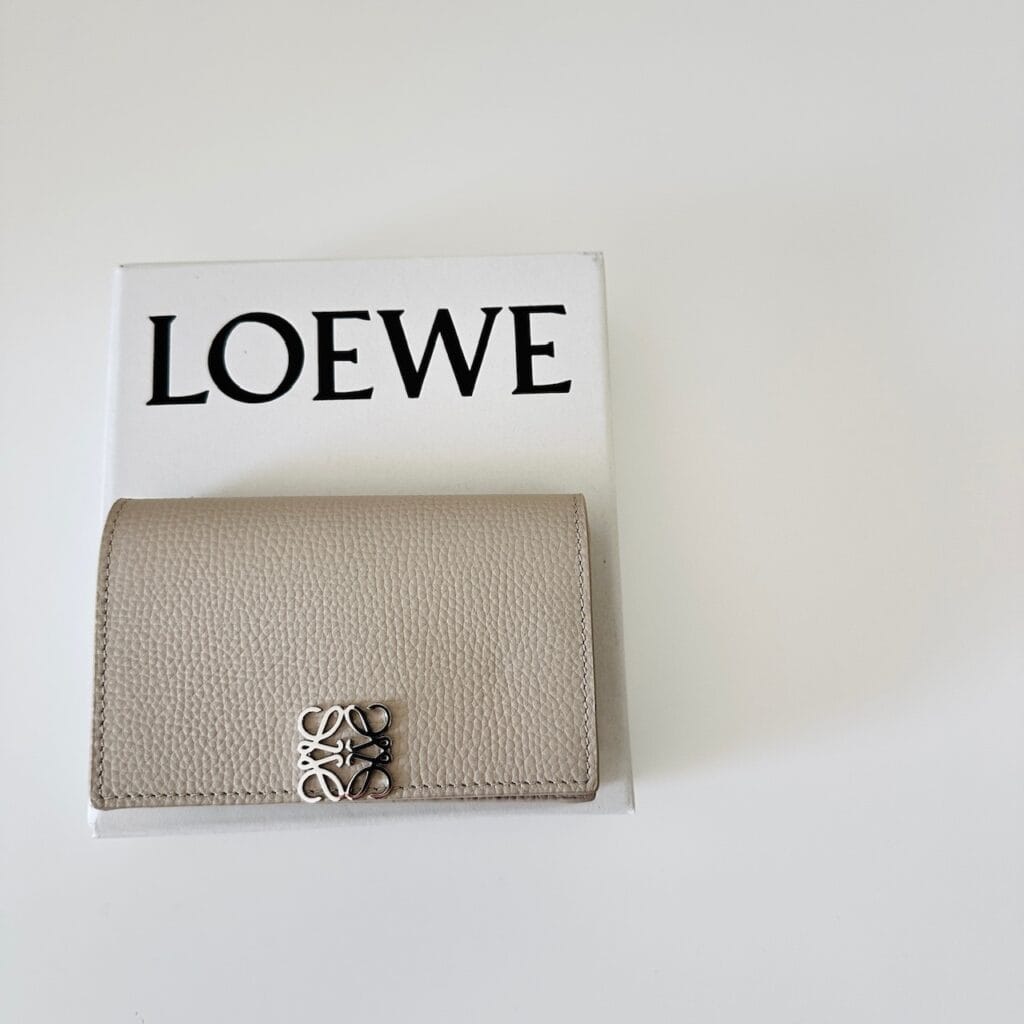 LOEWE】名刺入れを新調しました | LEE