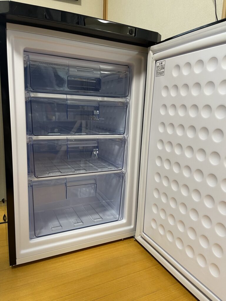 Hisense 120L 2ドア冷凍冷蔵庫 HR-B12E3W HR-B12E3W | ハイセンス